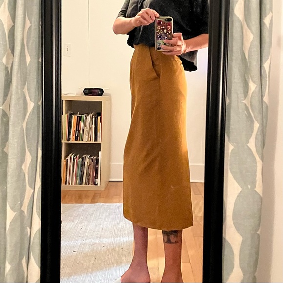 Vintage midi skirt ~ ochre - Picture 2 of 6